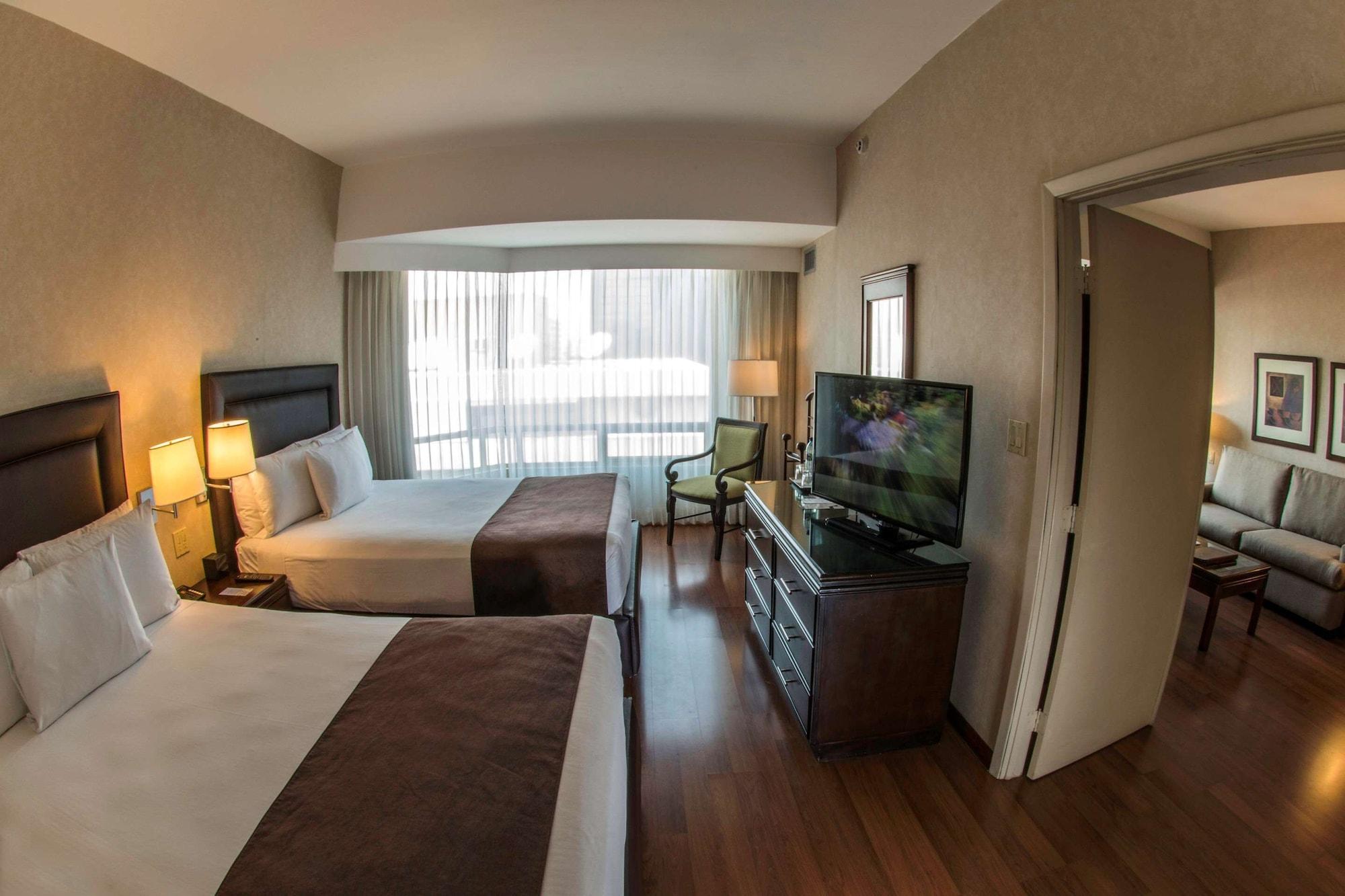 Clarion Suites Guatemala City Eksteriør bilde A typical hotel room